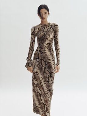 STELLA MCCARTNEY H&M
SNAKESKIN-PRINT MESH DRESS